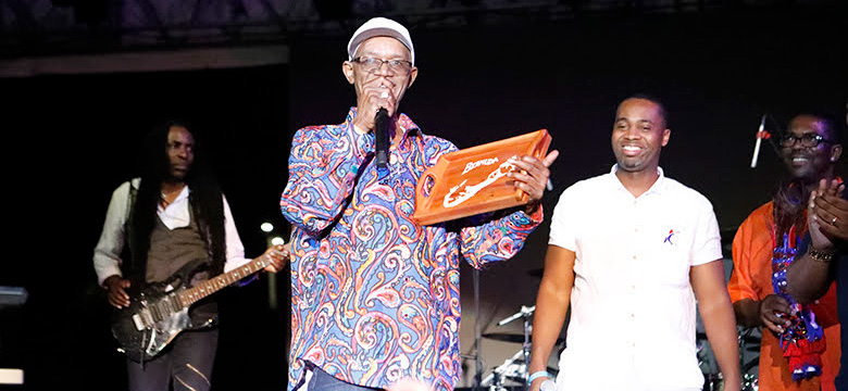 Premier and Ministers Present Gifts to the Hon. Beres Hammond