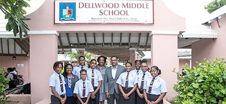 Dellwood Middle School Celebrates Student Excellence During Prize Giving