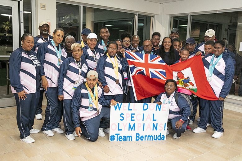 Minister Foggo Greets Returning Special Olympics Athletes