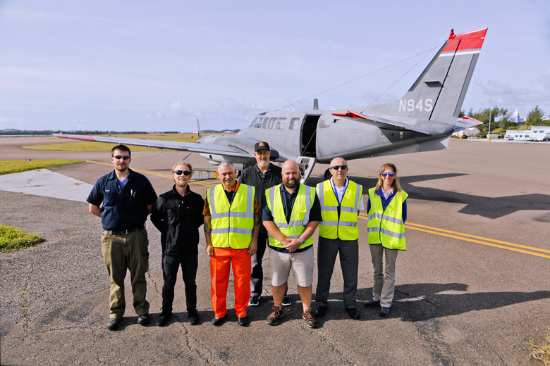 Minister DeSilva Meets the United Kingdom Hydrographic Office Surveyors