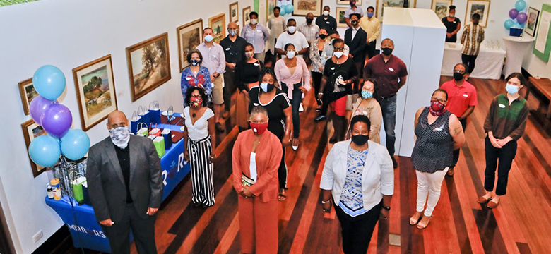 Mirrors Celebrates Volunteers and Opening of Student Art and Digital Competition