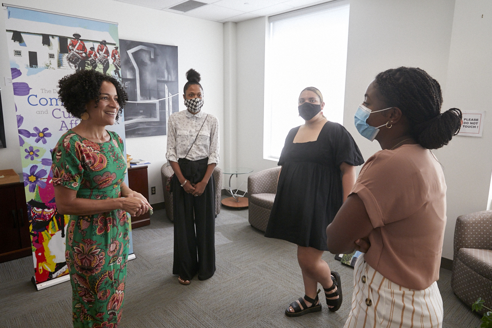 $25,000 Awarded to Bermudian art students