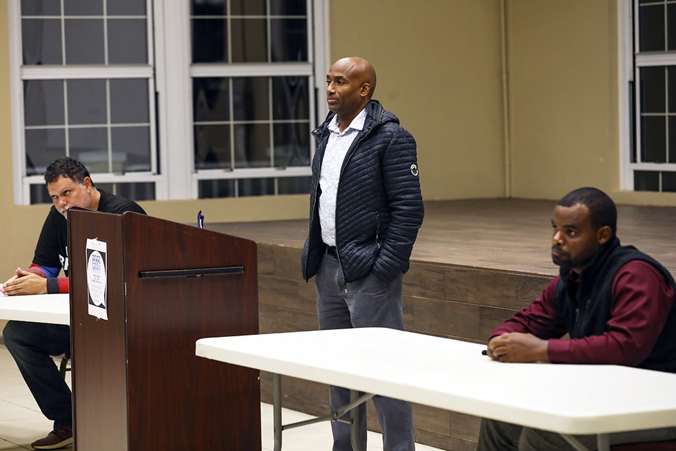 Education Minister Host Fathers Speak Session