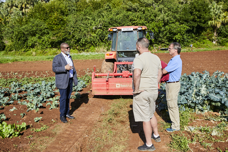 Minister Roban Meets With Farmers to Discuss Their Concerns