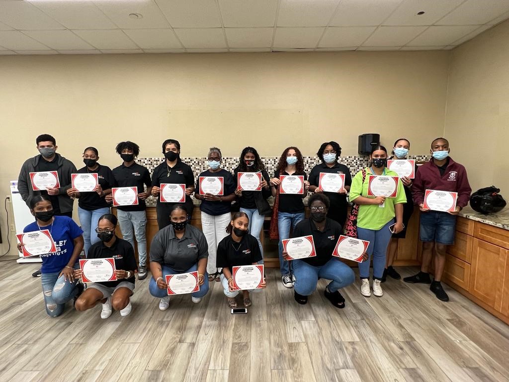 28 Students Complete Mirrors Peerfoward Peerleaders Programme