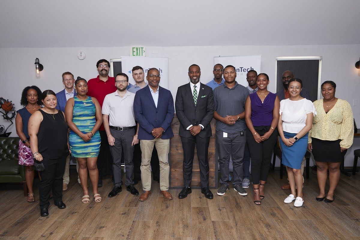 13 Bermudians Successfully Complete a Global FinTech Education Programme