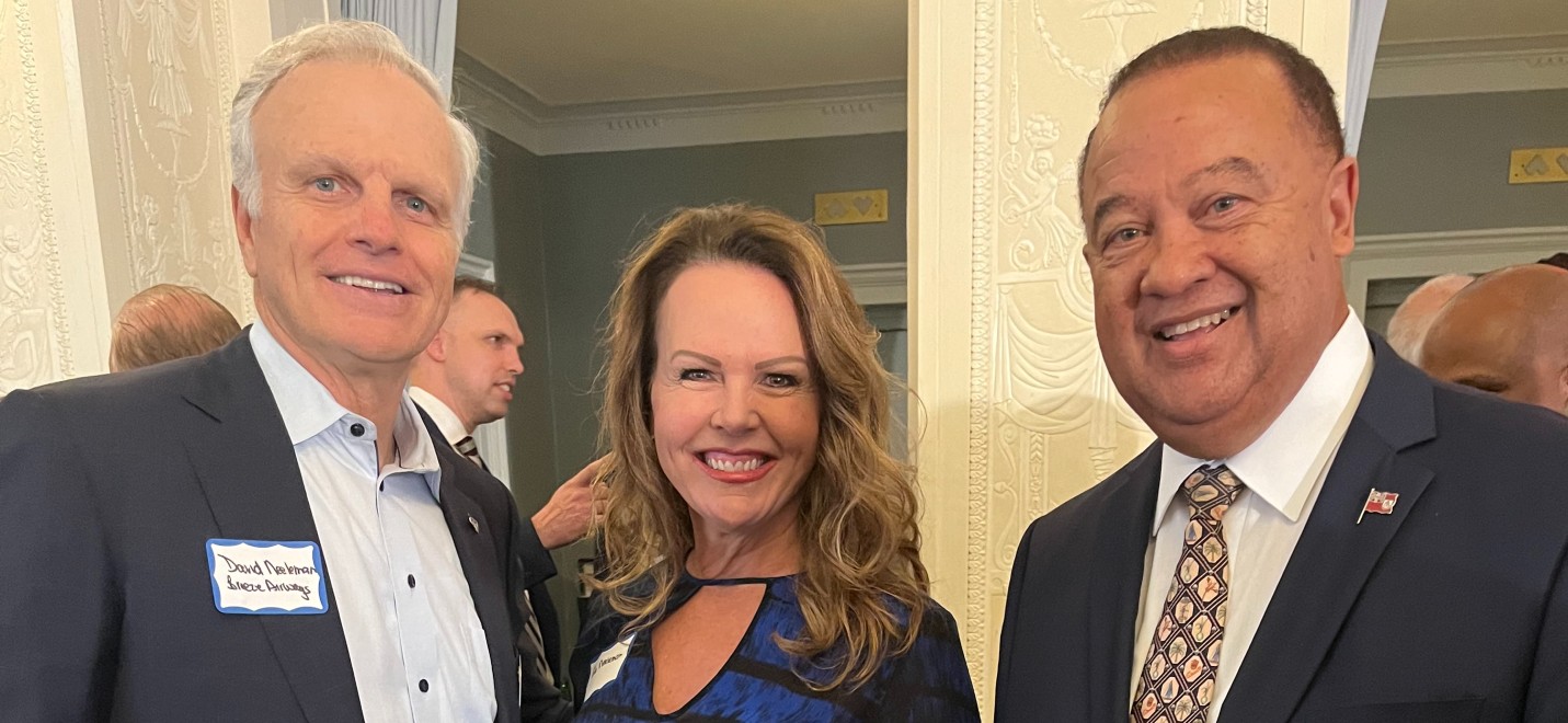 Minister of Transport Engages with Breeze Airways Founder and CEO