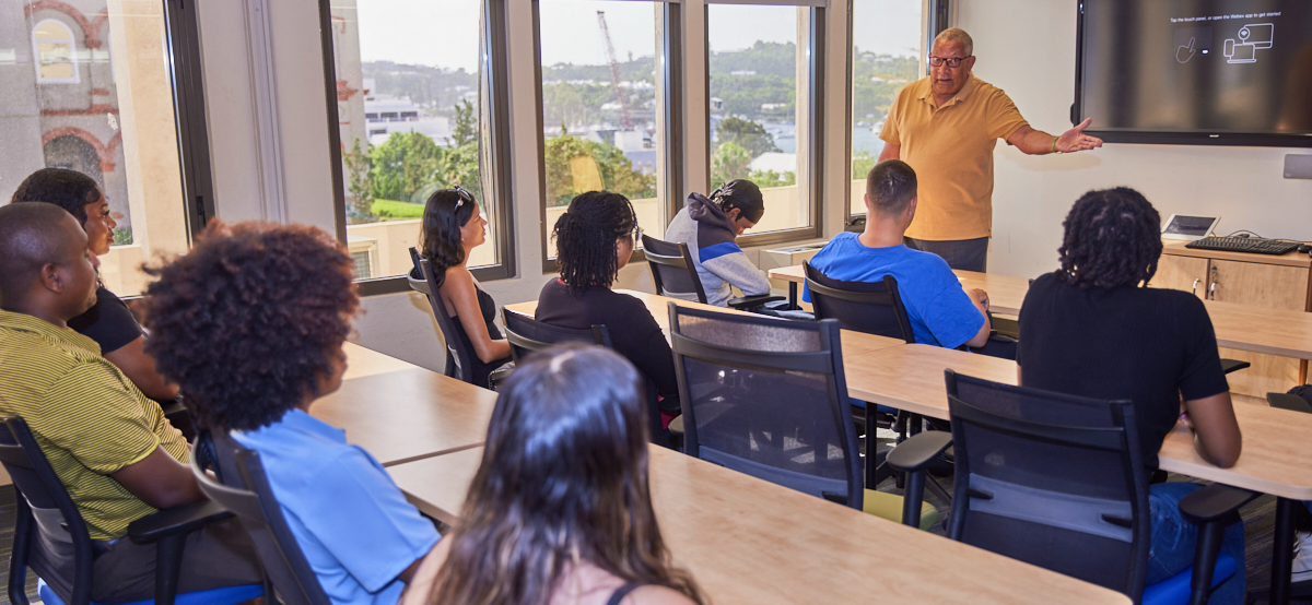 Ministry of Public Works Empowers Students Through Summer Student Programme