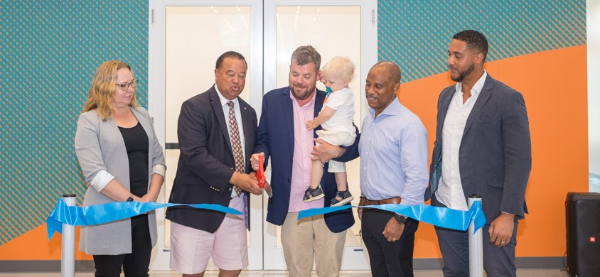 BermudAir Announcement - Minister of Transport, The Hon. Wayne Furbert, JP MP