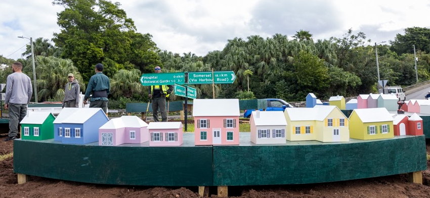 Festive Cheer Unveiled at Crow Lane Roundabout in Paget