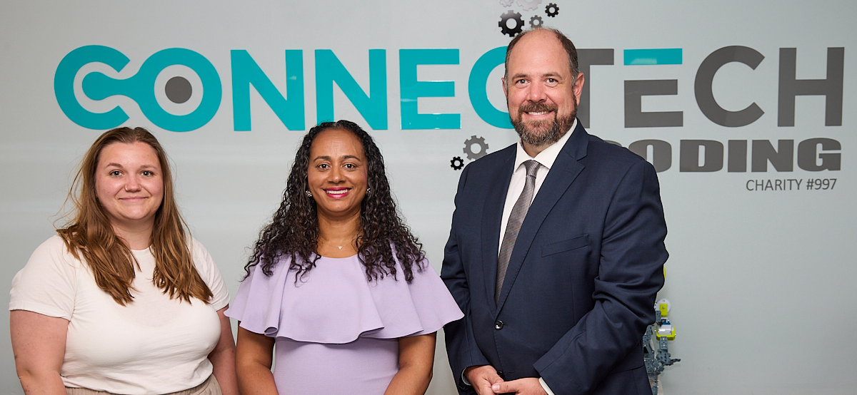 Minister Welcomes UK Safer Internet Training Instructors to hold sessions with local agencies, pupils and educators