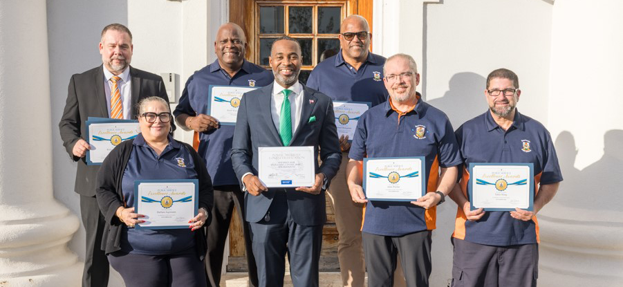 Bermuda Post Office Team Receives November 2024 Public Service Excellence Award