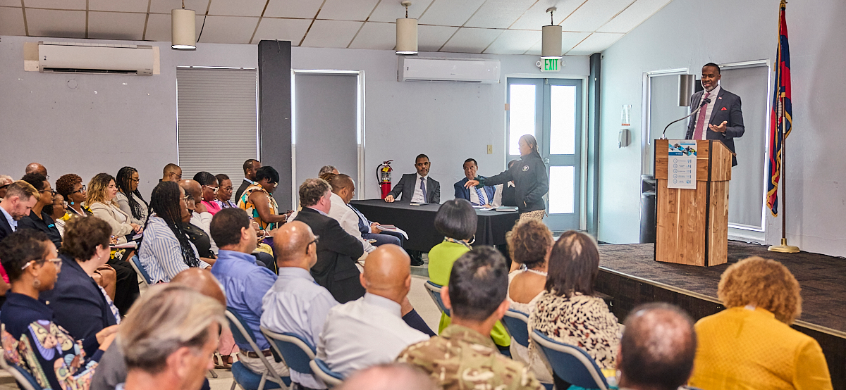 Premier meets with Public Service Leadership