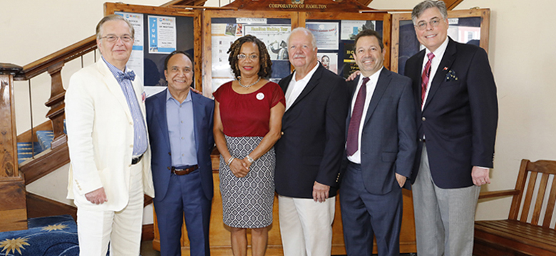 Top cancer doctors meet Minister of Health