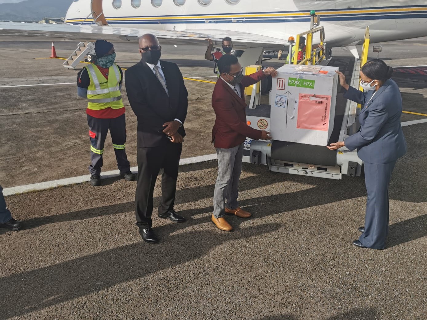 Bermuda Sends Vaccine Aid to Trinidad and Tobago