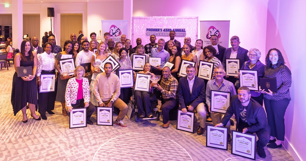 Minister Darrell congratulates Sports Award Winners