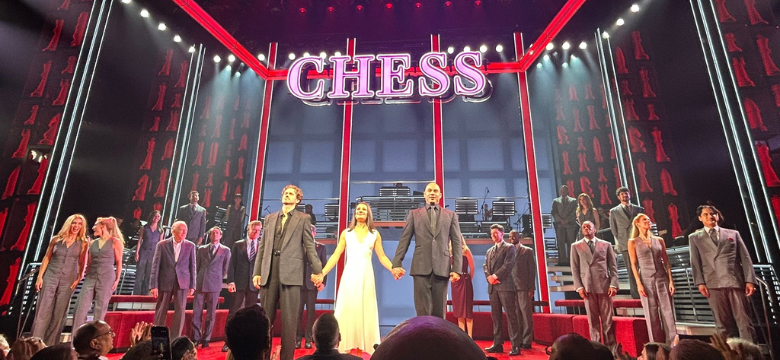 Minister Darrell Supports Bermudian Star in 'Chess'
